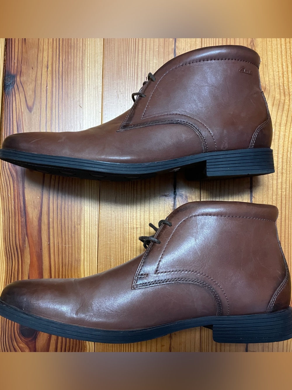 Clark’s Chukka Boots. Sz. 11 - Picture 2 of 10